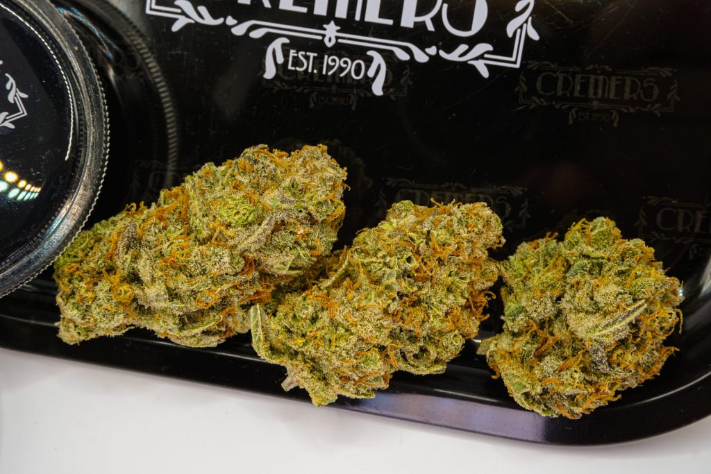 delahaze strain review dela haze coffeeshop cremers wiet weed uncle kush the high cloud