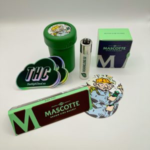 Uncle Kush Storage Jar van Mossy Giant x MaryMill (+ goodies!)